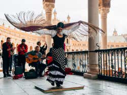 Baile en la Plaza de España